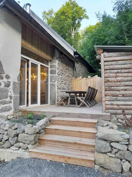 Вилла La Grange De La Gratade Rochefort-Montagne Экстерьер фото